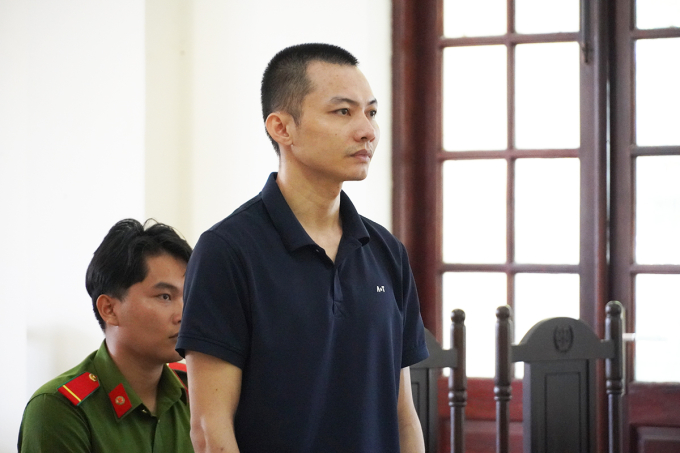 Bị cáo Lê Thanh Nhất Nguyên tại tòa sáng nay.