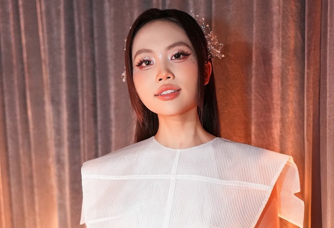 Phương Mỹ Chi, 22 tuổi, quê TP HCM.