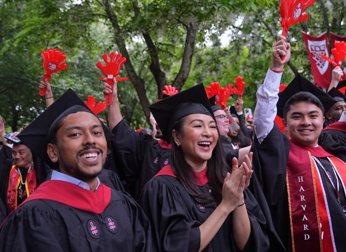 Sinh viên trong lễ tốt nghiệp tại Đại học Harvard, bang Massachusetts ngày 29/5. Ảnh: AFP