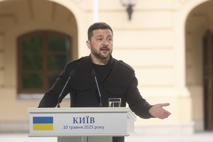Tổng thống Ukraine tại Kiev ngày 10/5.
