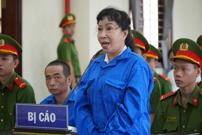 Nguyễn Thị Cẩm Hồng tại phiên xử.