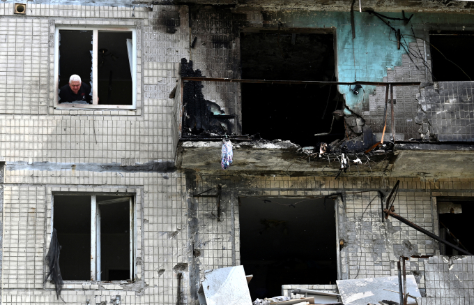 Tòa chung cư tại Kiev trúng tập kích UAV vào ngày 24/5. Ảnh: AFP