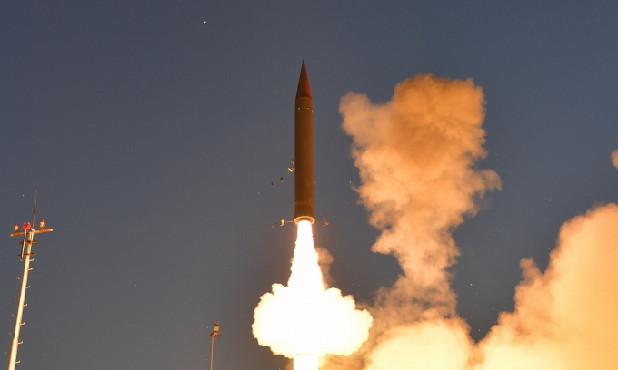 Tên lửa Arrow 3