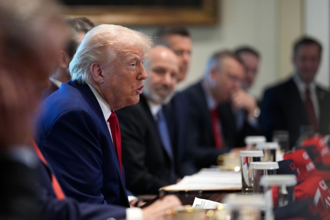 Tổng thống Mỹ Donald Trump trong cuộc họp nội các ở Nhà Trắng ngày 30/4.