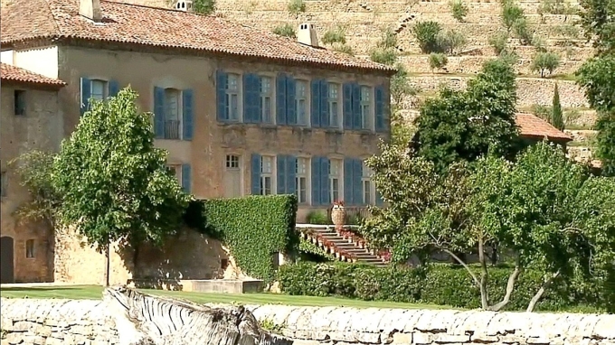Một góc bất động sản Château Miraval - địa điểm tổ chức hôn lễ của cặp sao năm 2014.