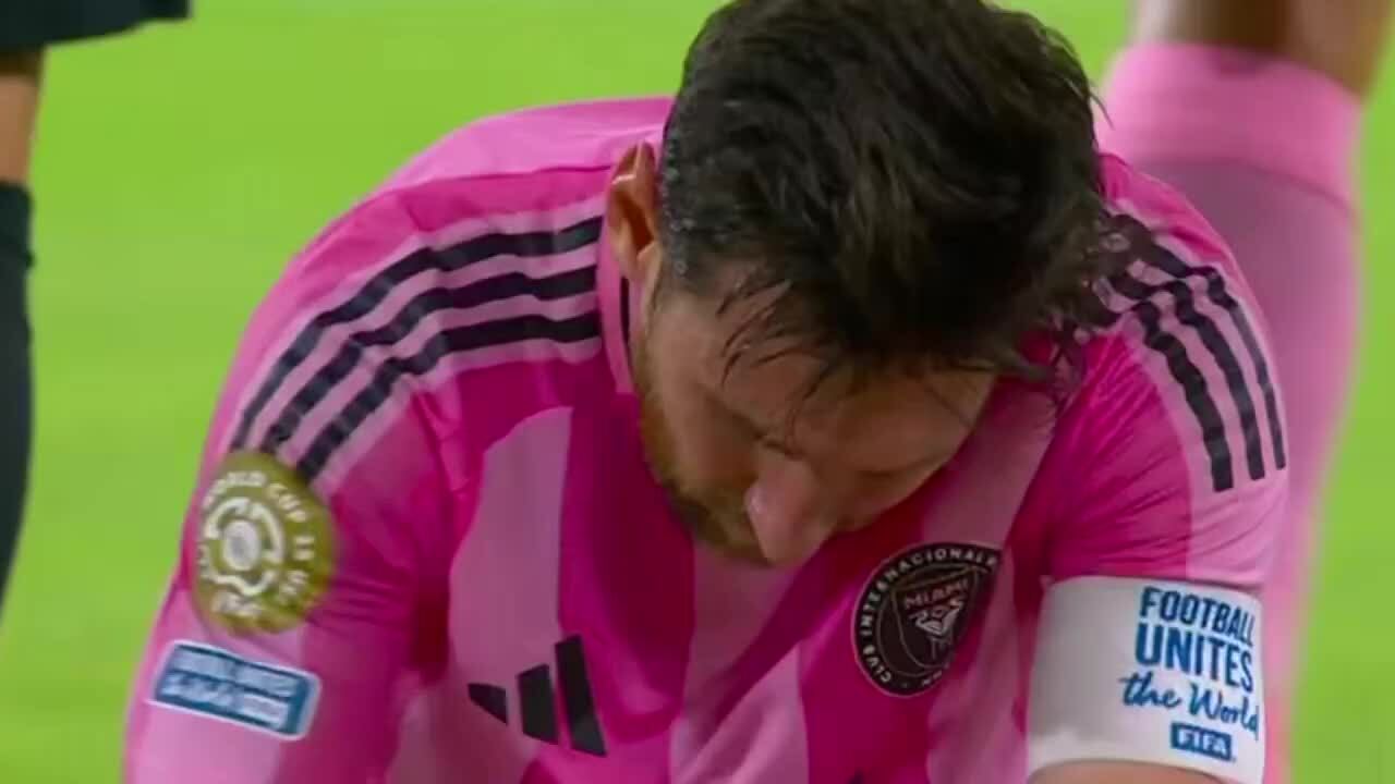 Màn trình diễn của Messi trước Al Ahly