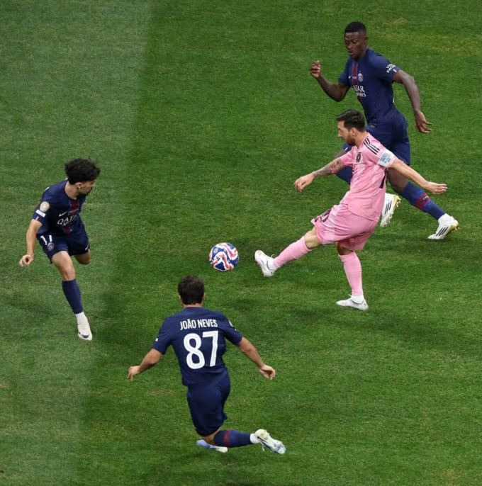 messi3-PNG-1751215125-7392-1751215161.pn