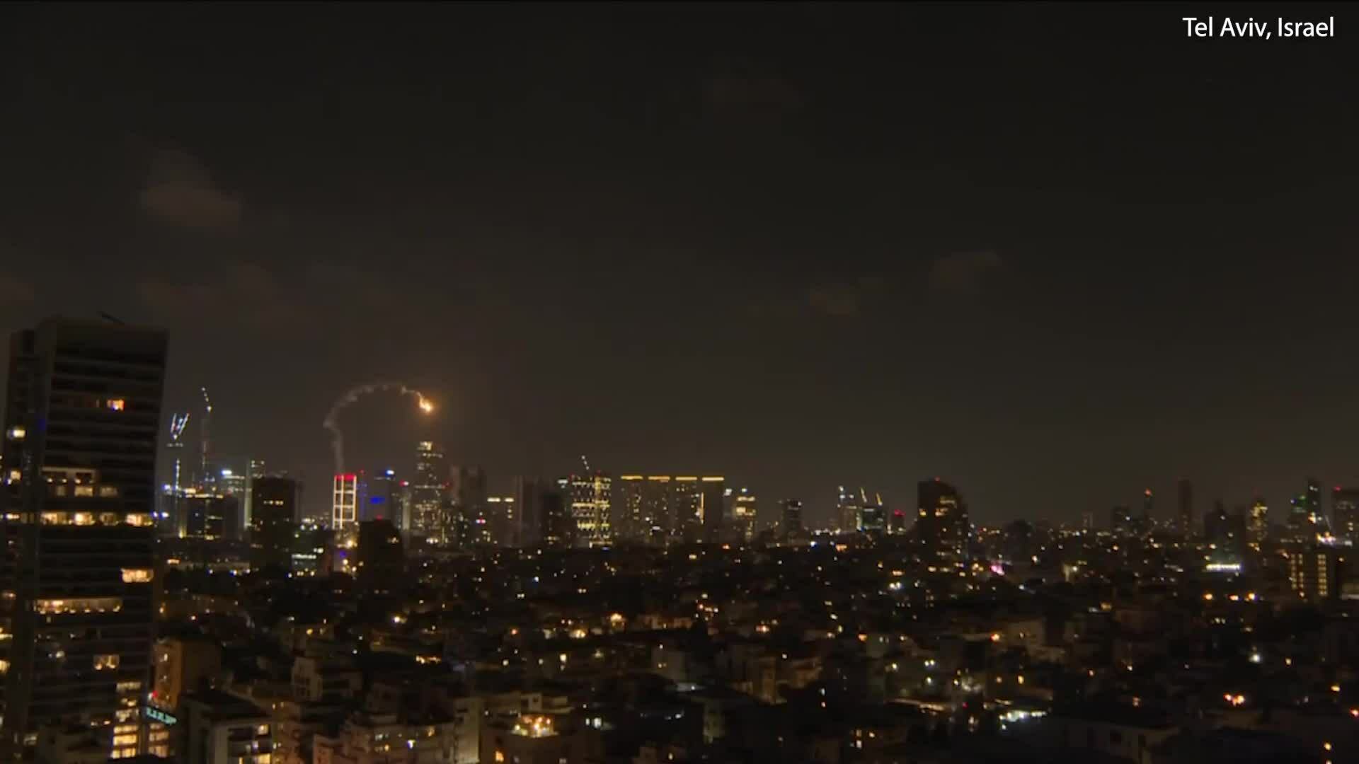 Tên lửa phòng không Israel gặp sự cố