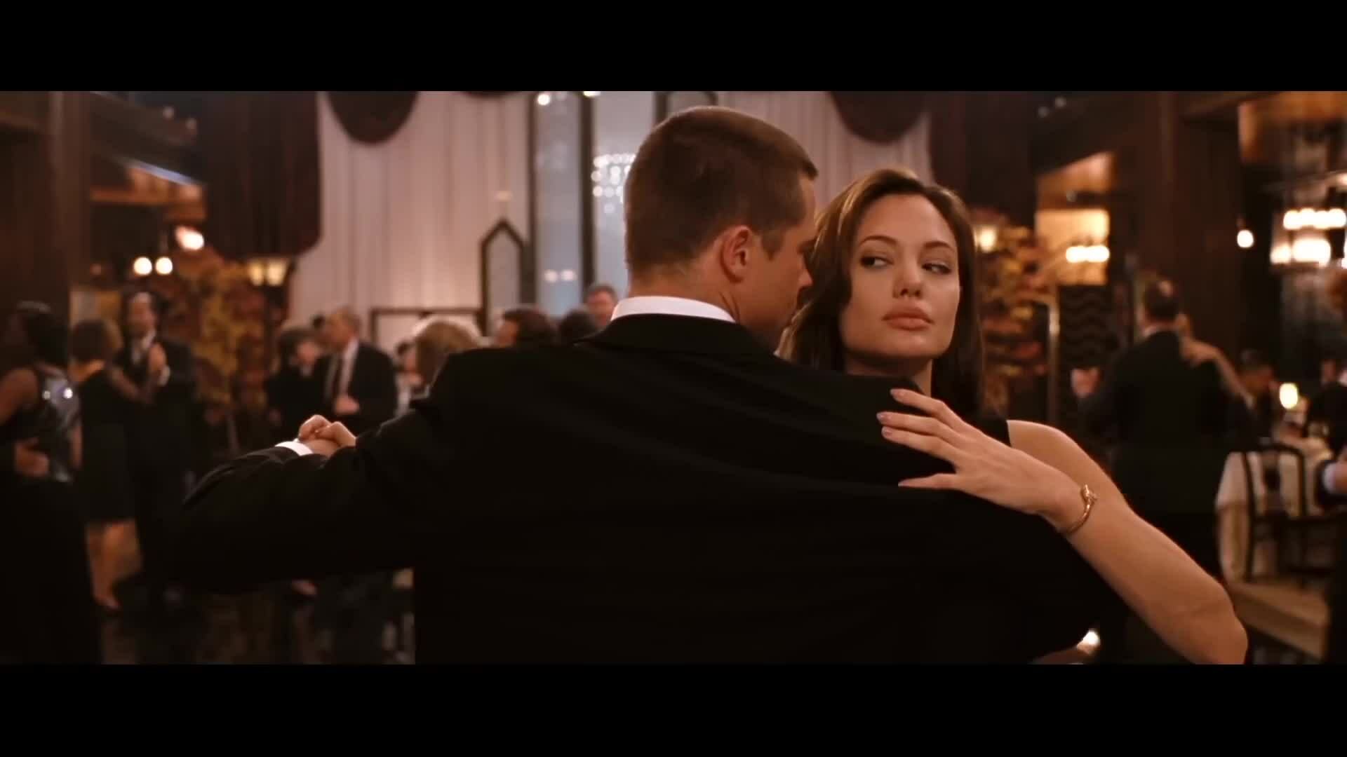 Trailer phim 'Mr. & Mrs. Smith' (2005) của Brad Pitt và Angelina Jolie.