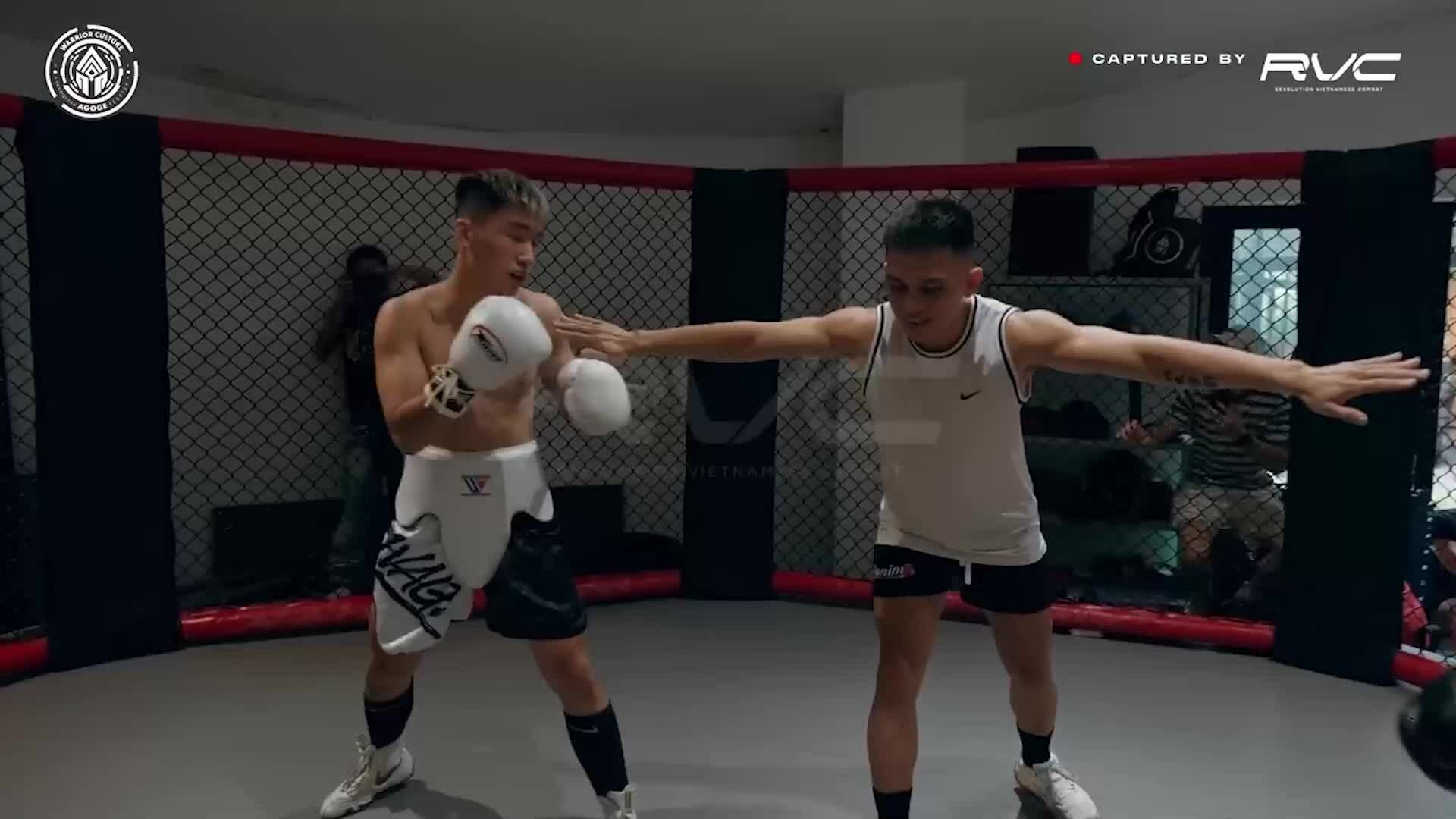 Võ sĩ MMA Việt Nam một mình đấu 20 người